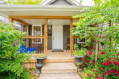 10 Wills Street • St. Catharines, ON photo 3