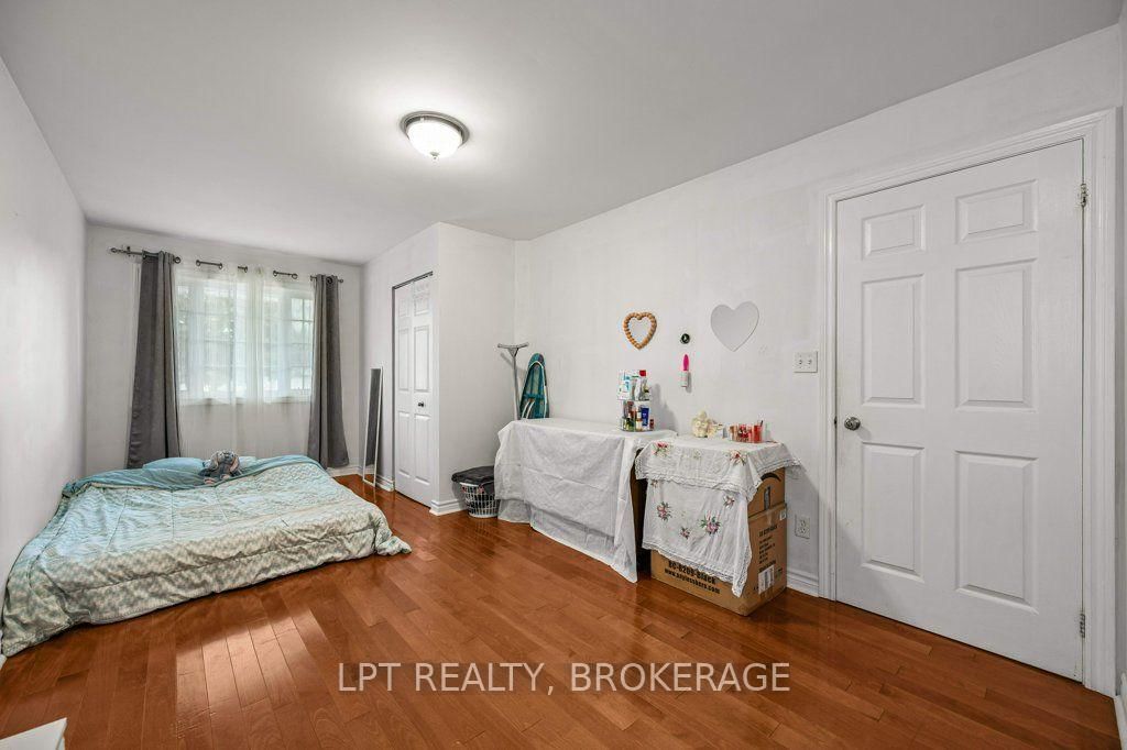8 Wilfred Crescent • Kingston, ON photo 10