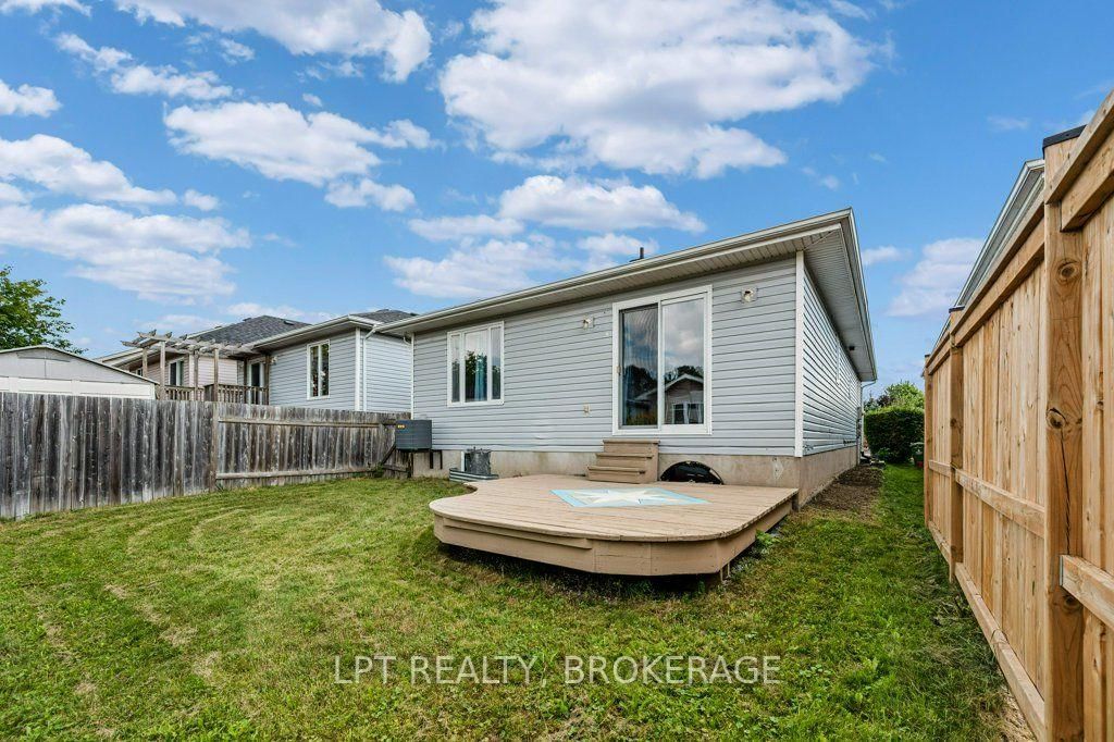 8 Wilfred Crescent • Kingston, ON photo 32