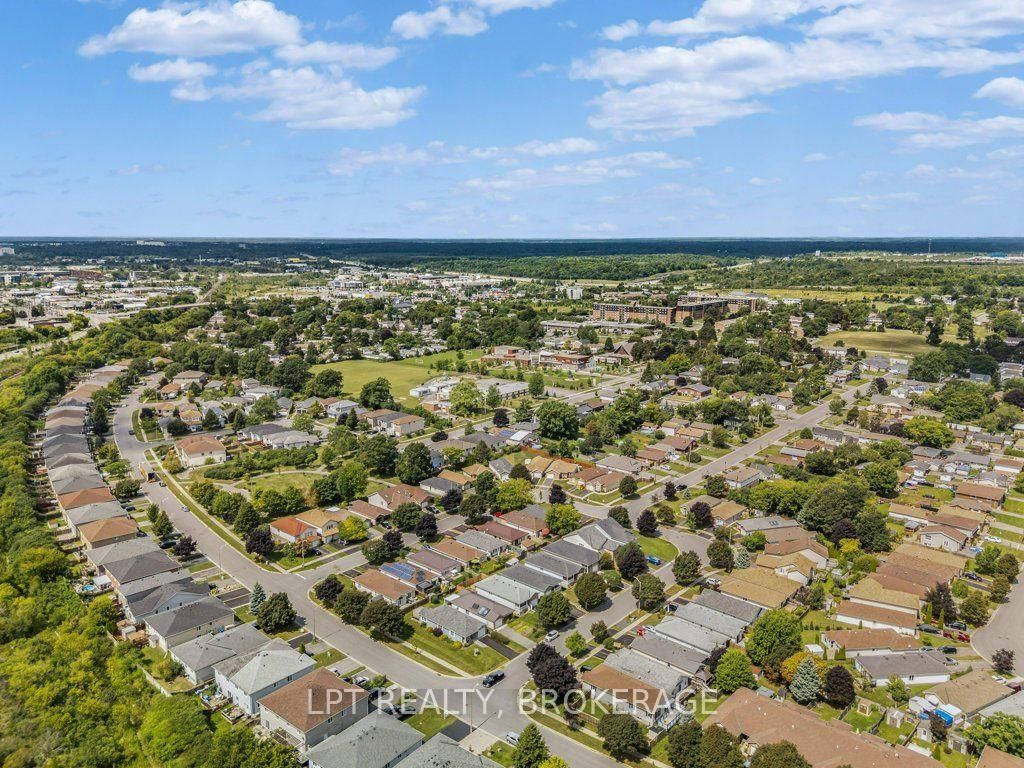 8 Wilfred Crescent • Kingston, ON photo 37