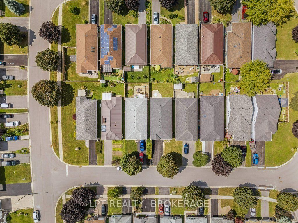 8 Wilfred Crescent • Kingston, ON photo 38