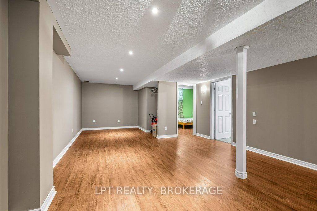 8 Wilfred Crescent • Kingston, ON photo 5