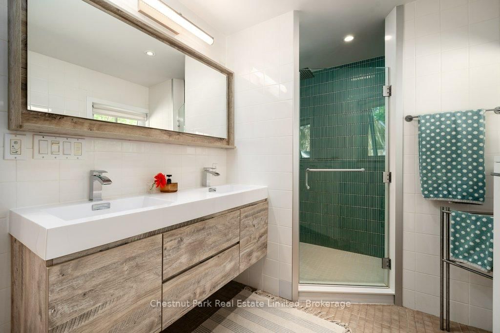 347 Prinyers Cove Crescent • Prince Edward County, ON photo 33