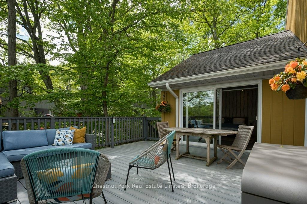 347 Prinyers Cove Crescent • Prince Edward County, ON photo 35