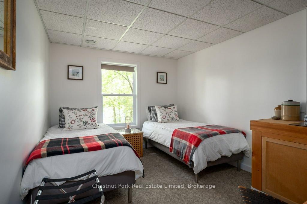 347 Prinyers Cove Crescent • Prince Edward County, ON photo 41