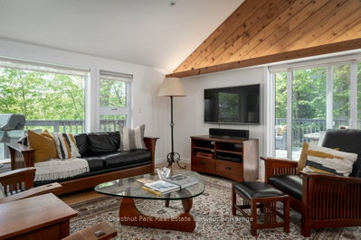 347 Prinyers Cove Crescent • Prince Edward County, ON photo 8