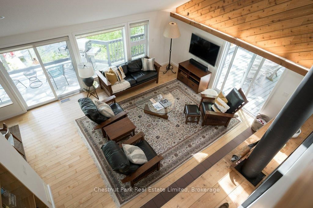 347 Prinyers Cove Crescent • Prince Edward County, ON photo 9