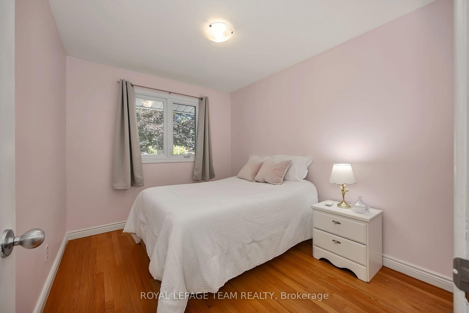 2196 Carnegie Street • Ottawa, ON photo 12
