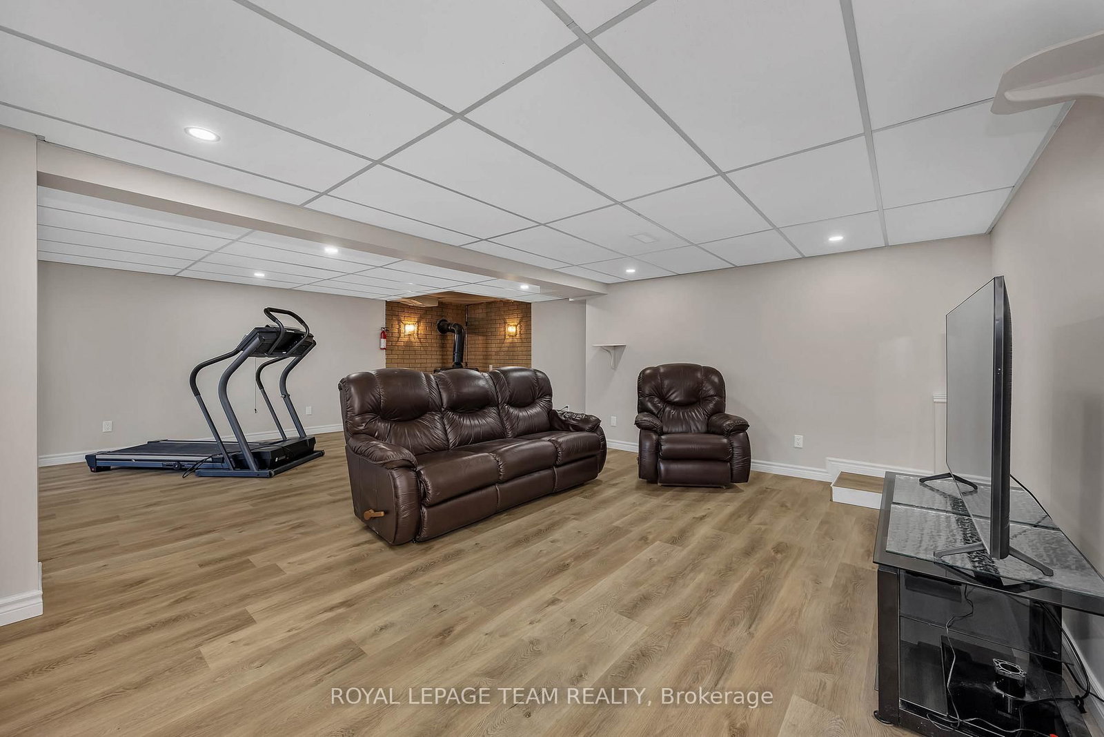2196 Carnegie Street • Ottawa, ON photo 16