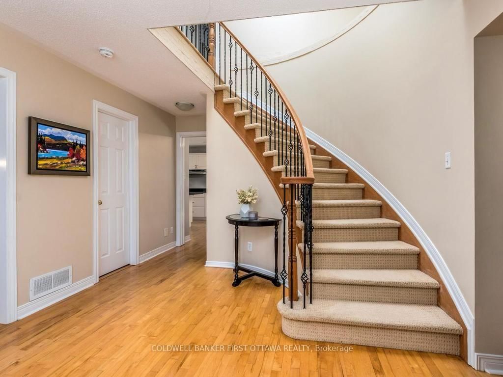 5 Hearn Crescent • Stittsville, ON photo 21