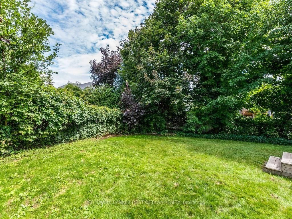 5 Hearn Crescent • Stittsville, ON photo 39