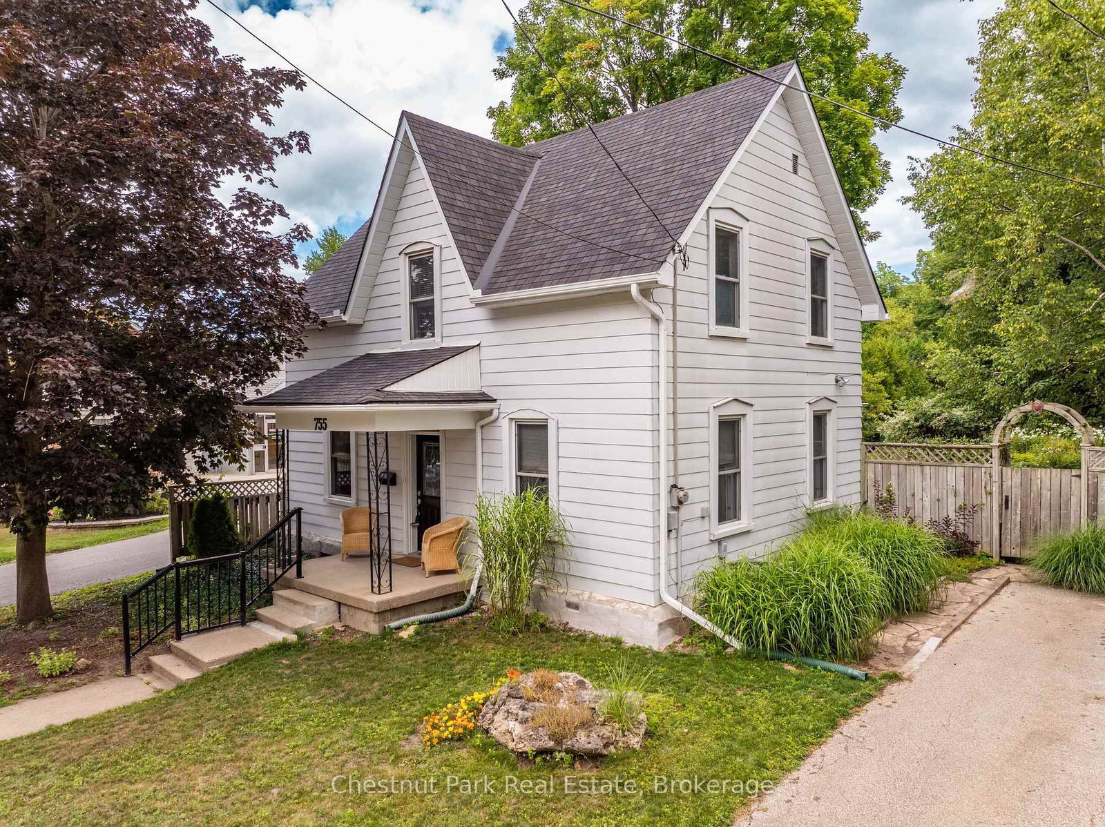 755 4th Avenue E • Owen Sound, ON photo 1