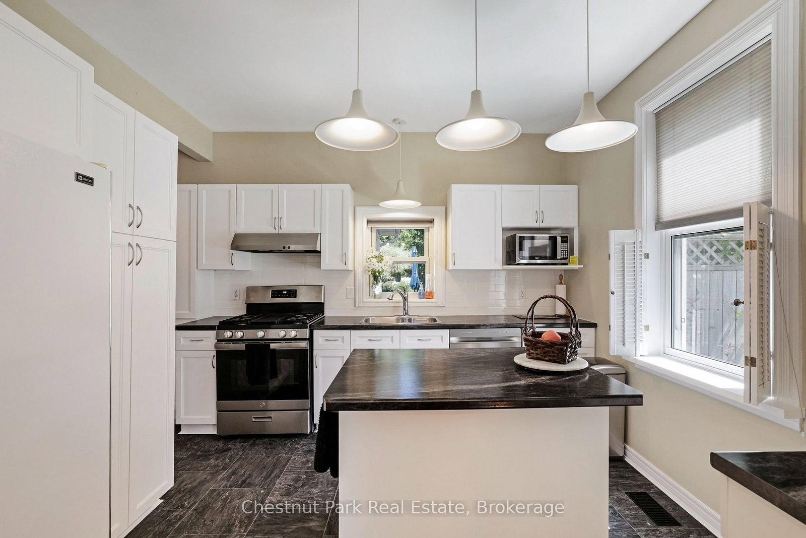 755 4th Avenue E • Owen Sound, ON photo 12