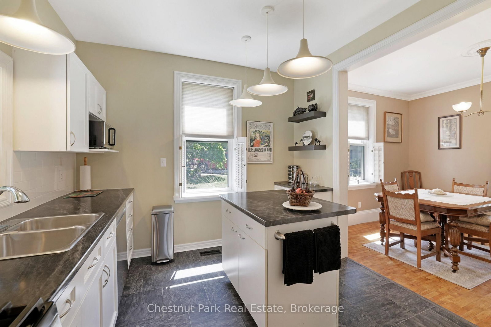 755 4th Avenue E • Owen Sound, ON photo 13