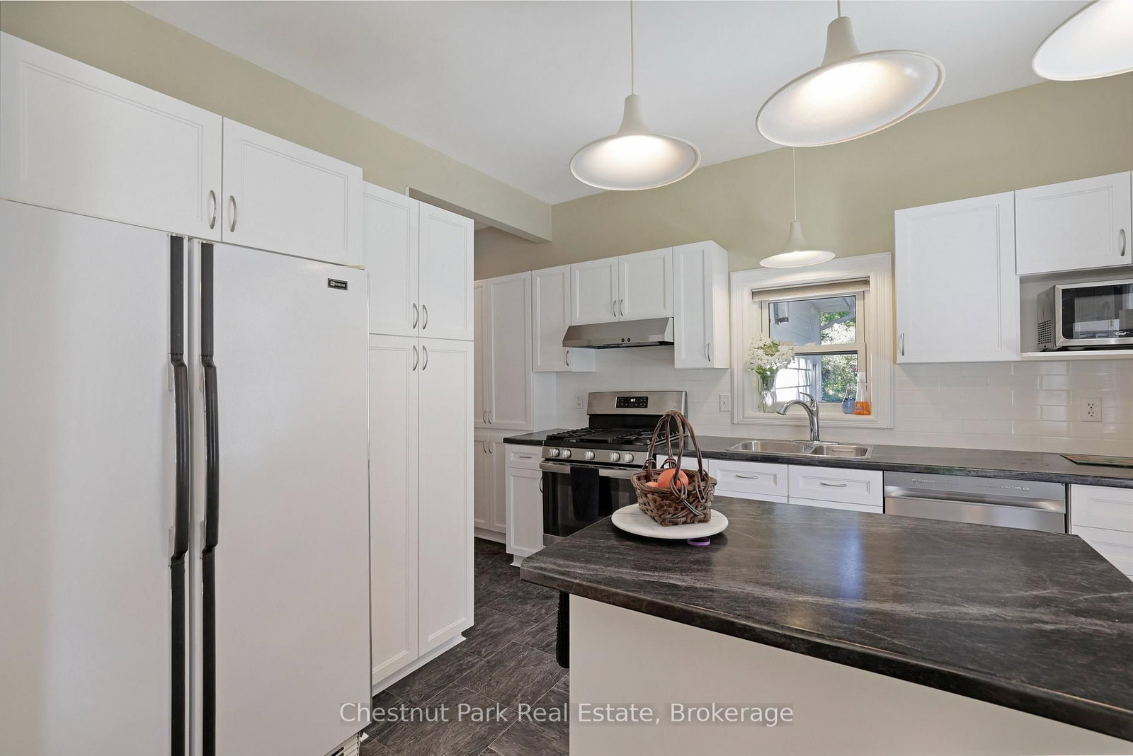 755 4th Avenue E • Owen Sound, ON photo 15