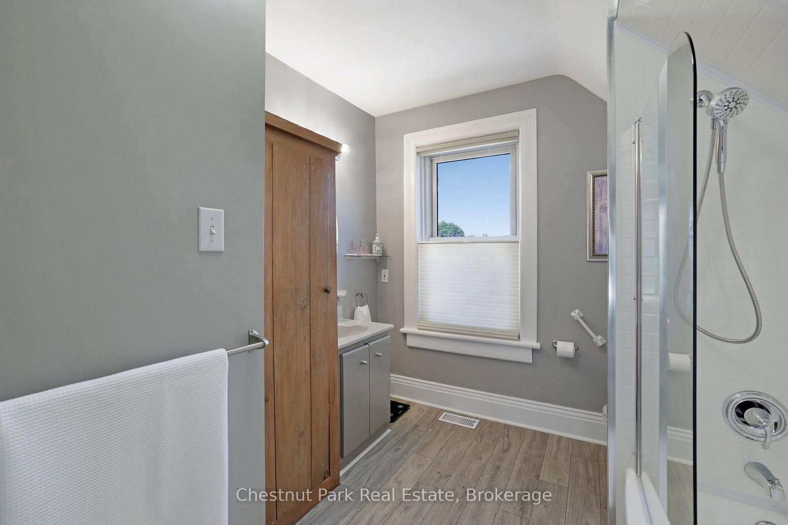 755 4th Avenue E • Owen Sound, ON photo 32
