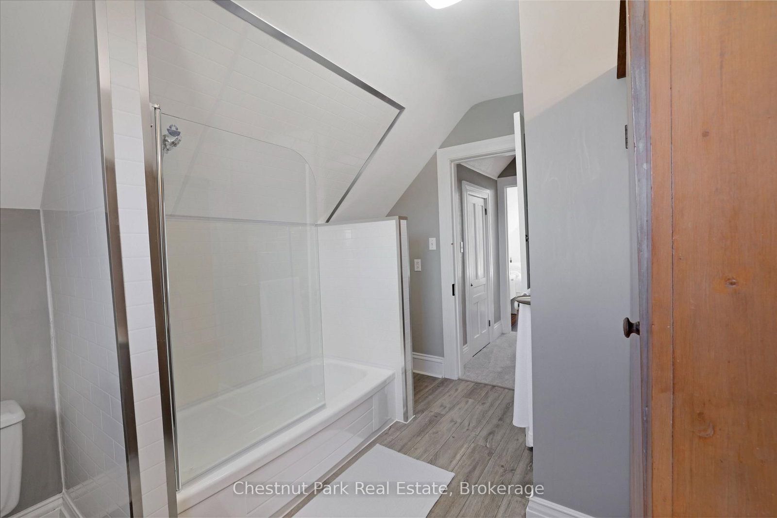 755 4th Avenue E • Owen Sound, ON photo 33