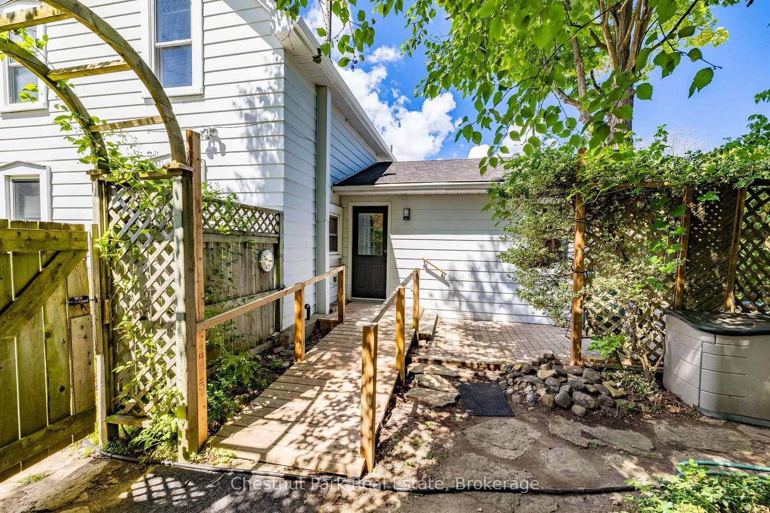 755 4th Avenue E • Owen Sound, ON photo 35