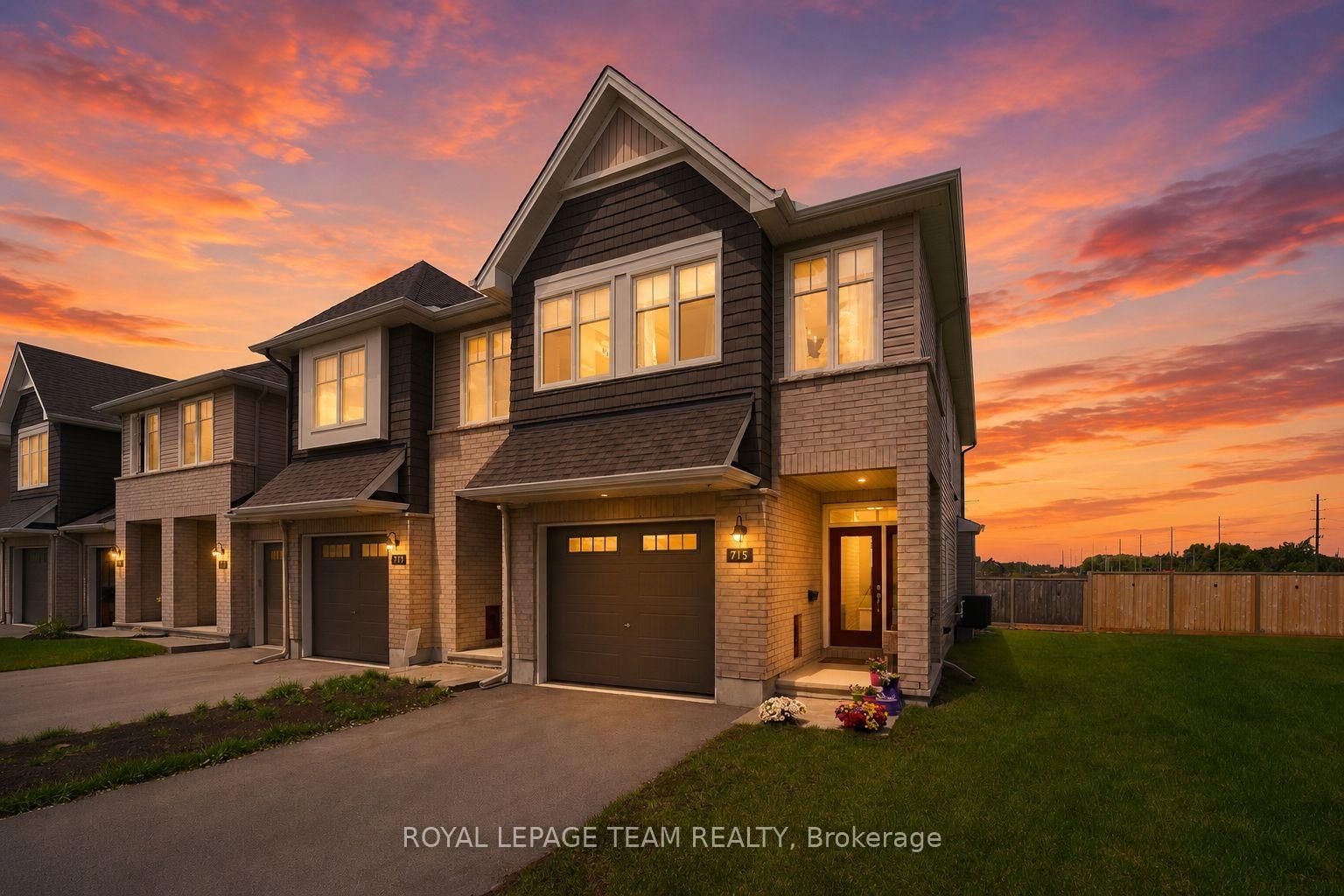 715 Maverick Crescent • Ottawa, ON photo 1