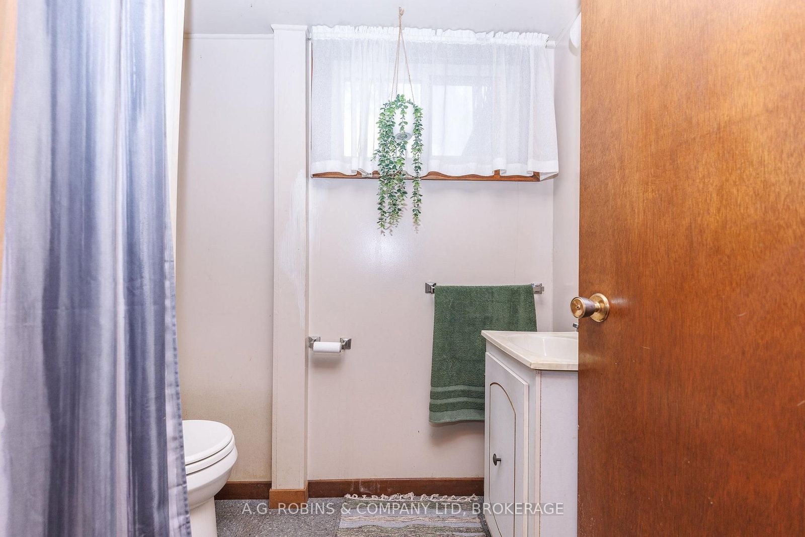 12 Berkley Avenue • Port Colborne, ON photo 17