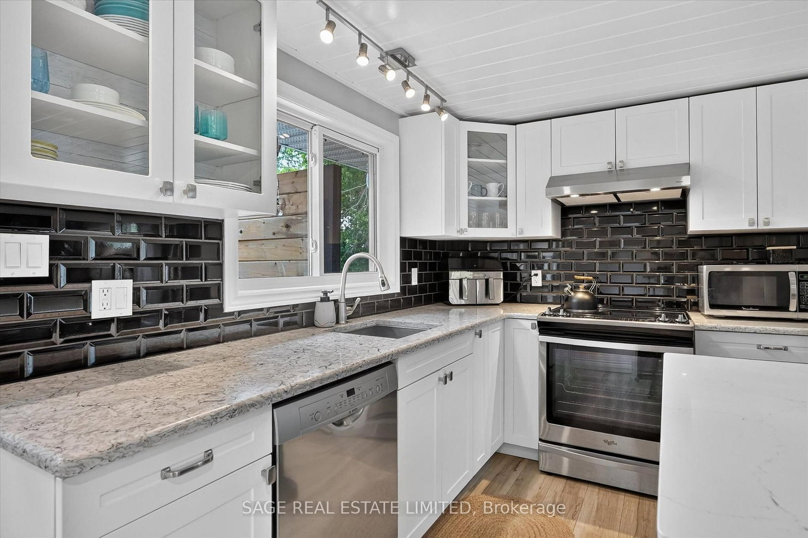 78 William Street • Kawartha Lakes, ON photo 15