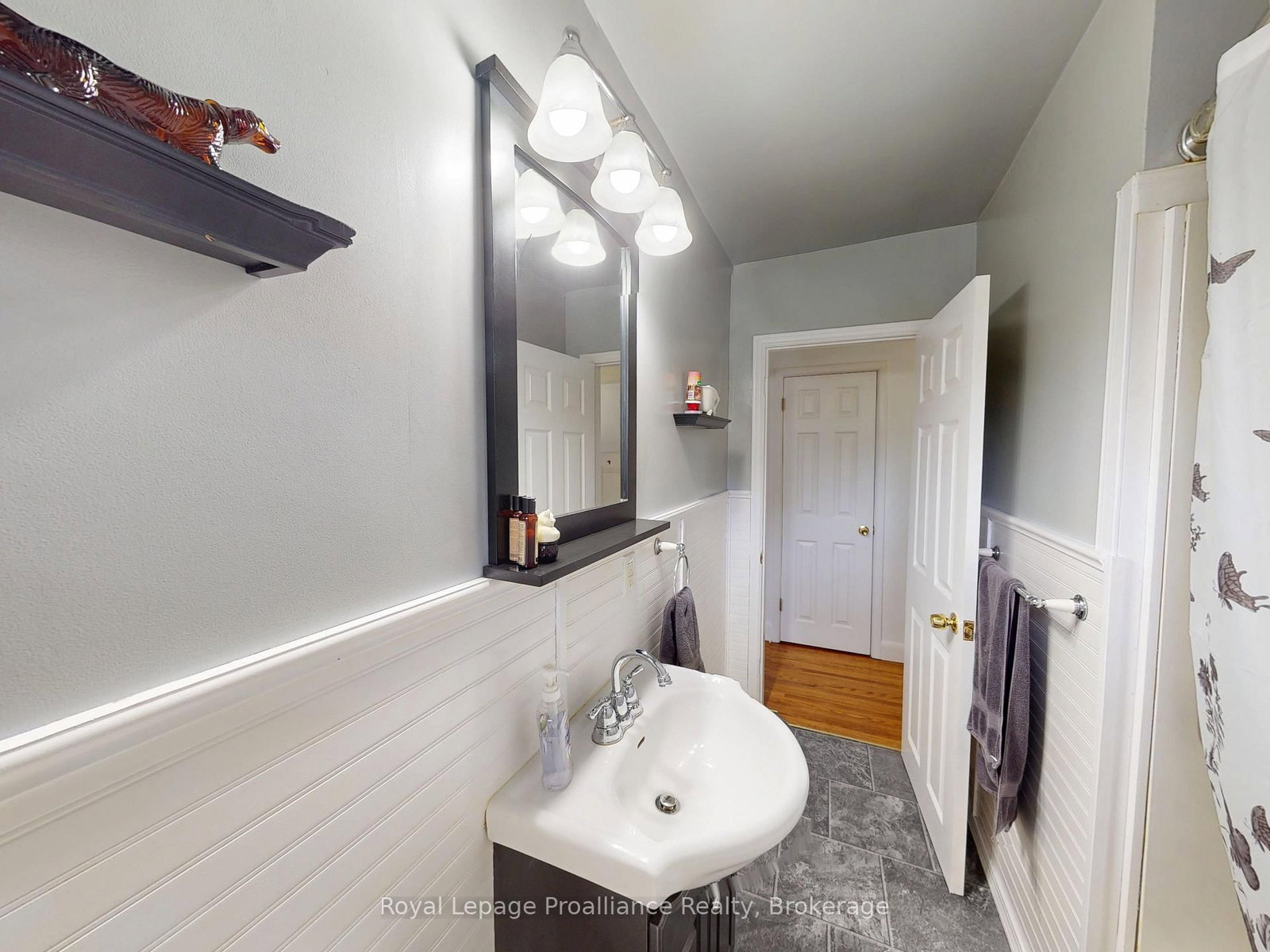 32 Glen Road • Belleville, ON photo 12