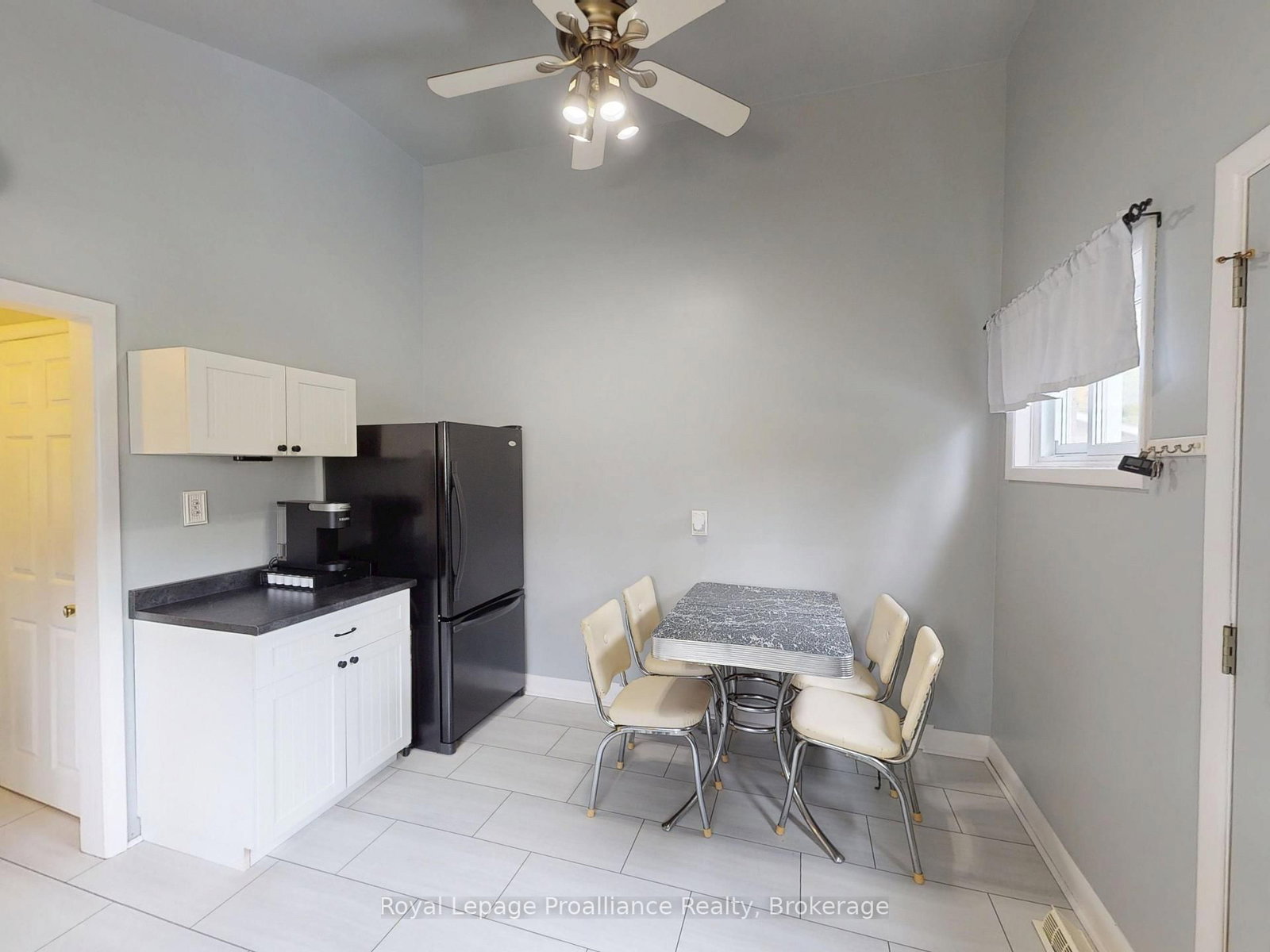 32 Glen Road • Belleville, ON photo 9