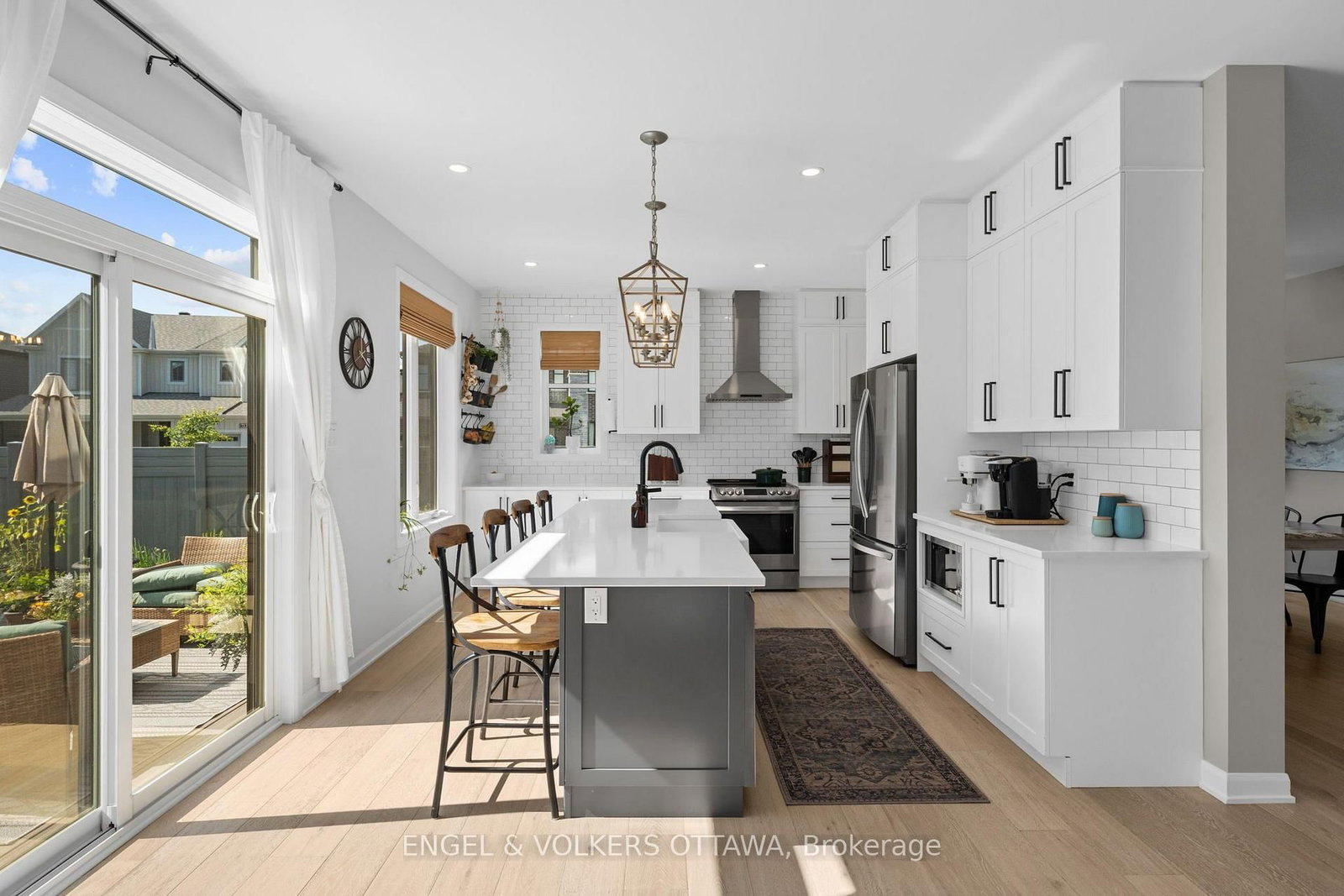 720 Coast Circle • Manotick, ON photo 10