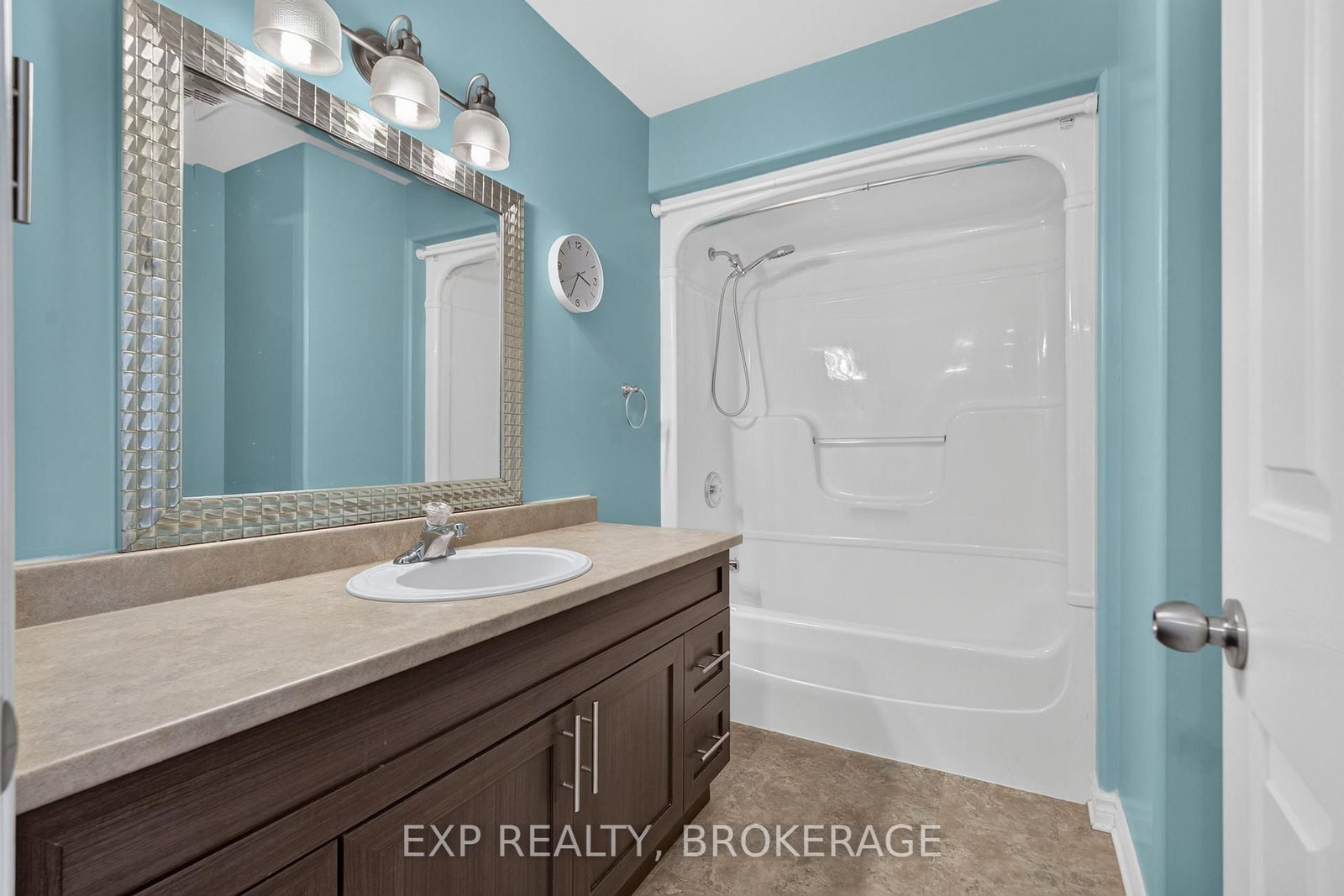1896 BERRYWOOD Crescent • Kingston, ON photo 26