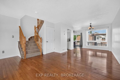 1896 BERRYWOOD Crescent • Kingston, ON photo 9