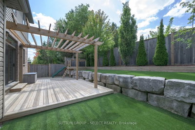 216 Martin Drive • Middlesex Centre, ON photo 4