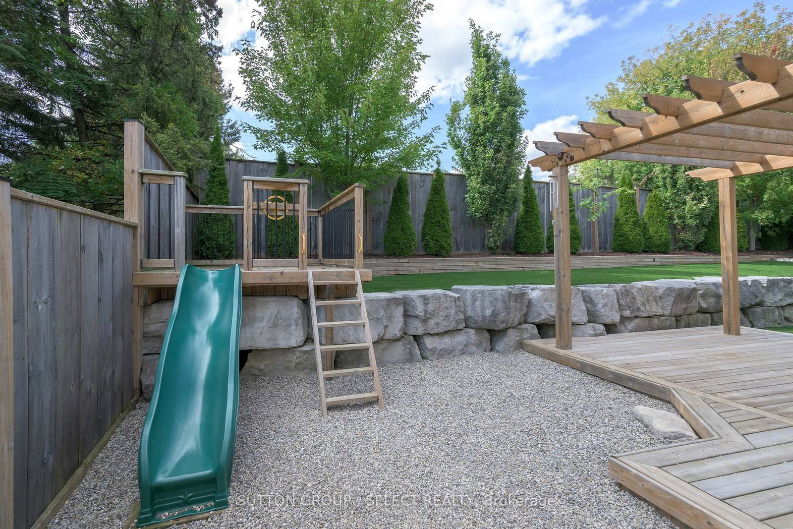 216 Martin Drive • Middlesex Centre, ON photo 6