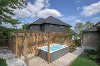 216 Martin Drive • Middlesex Centre, ON photo 9