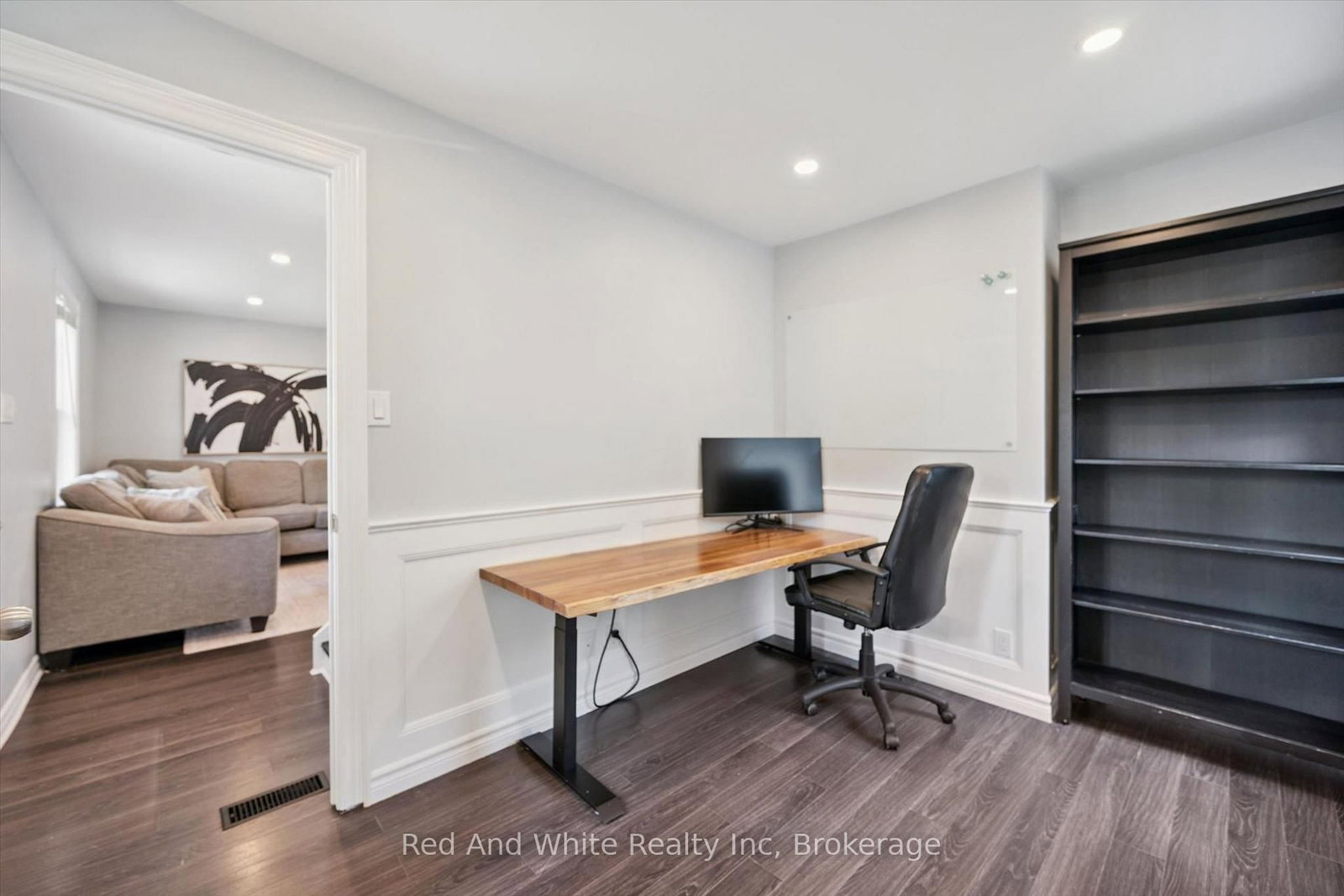 131 Norfolk Avenue • Cambridge, ON photo 12