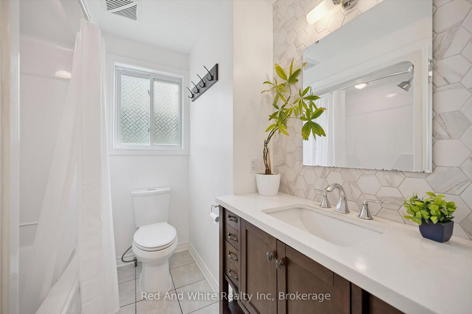 131 Norfolk Avenue • Cambridge, ON photo 13