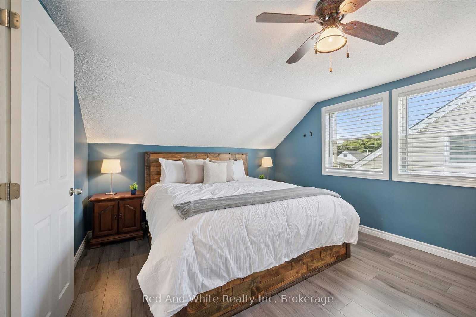 131 Norfolk Avenue • Cambridge, ON photo 15