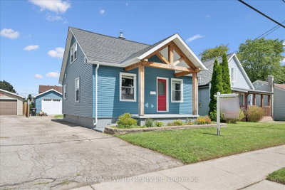 131 Norfolk Avenue • Cambridge, ON photo 2
