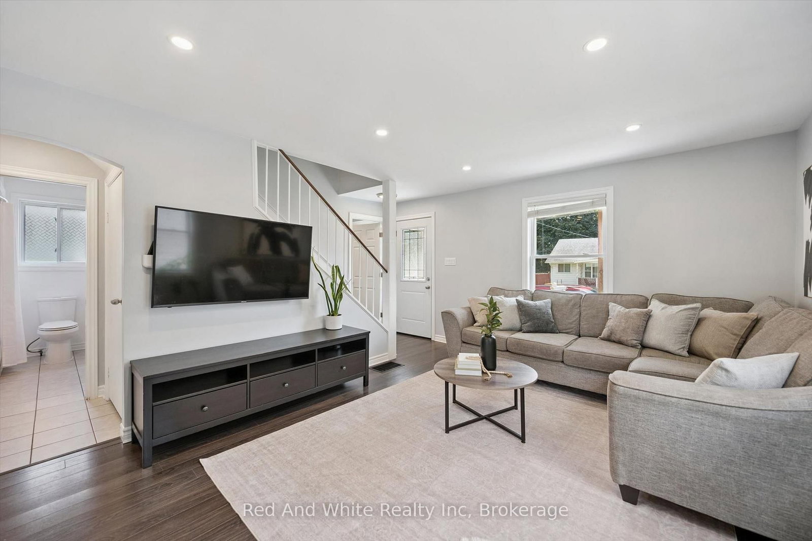 131 Norfolk Avenue • Cambridge, ON photo 5