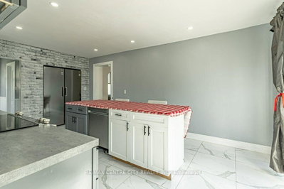 594443 Highway 59 Road • Norwich, ON photo 5