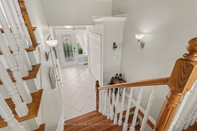 60 Callaway Court • Orleans, ON photo 3