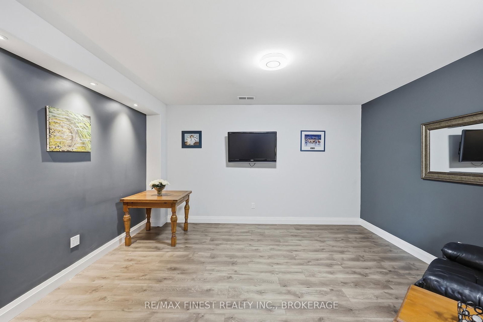 386 Nalon Road • Gananoque, ON photo 29