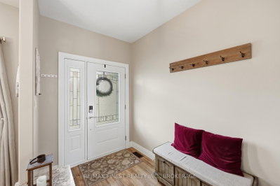 386 Nalon Road • Gananoque, ON photo 4