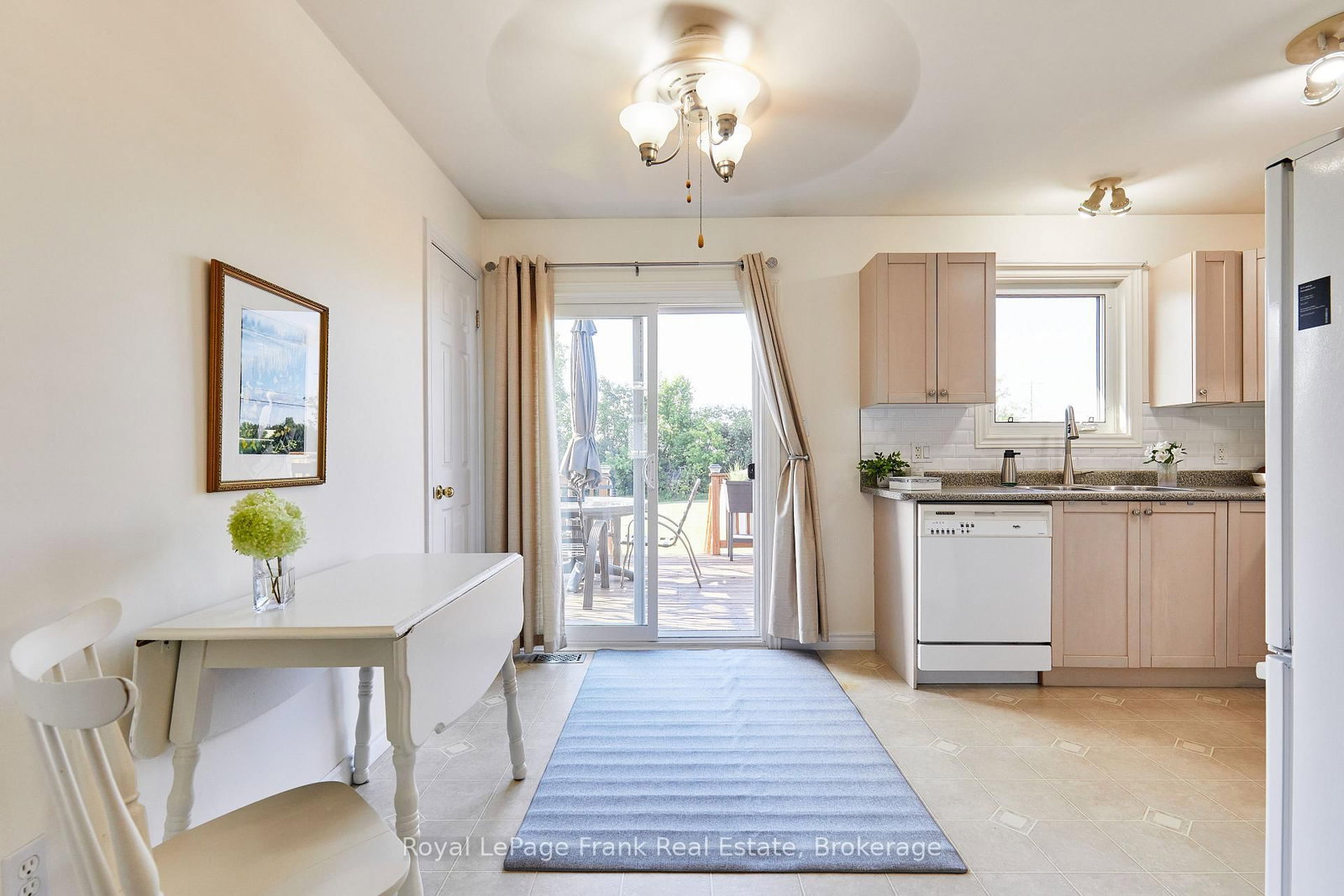24 Beverly Street • Kawartha Lakes, ON photo 8