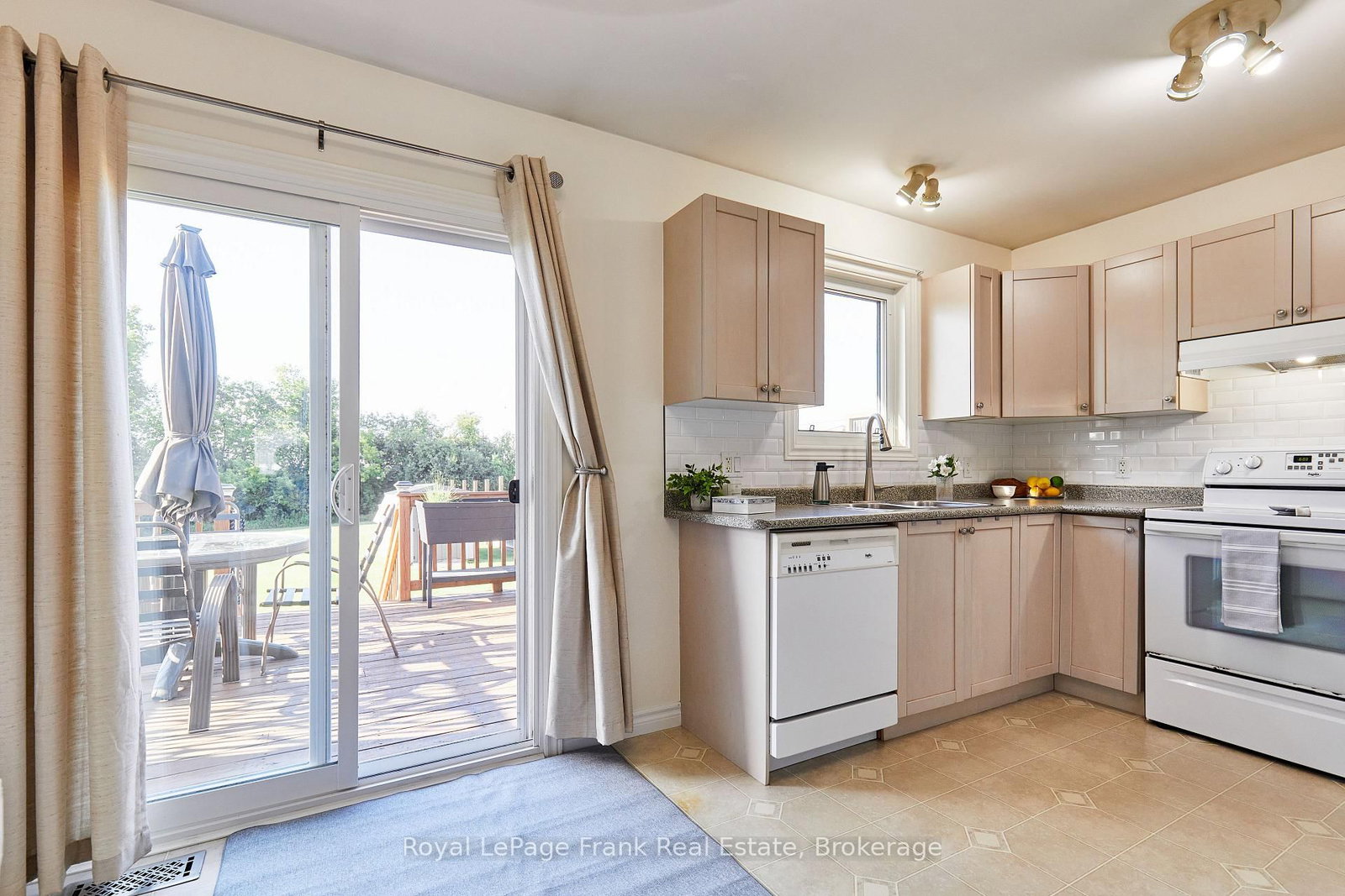24 Beverly Street • Kawartha Lakes, ON photo 9
