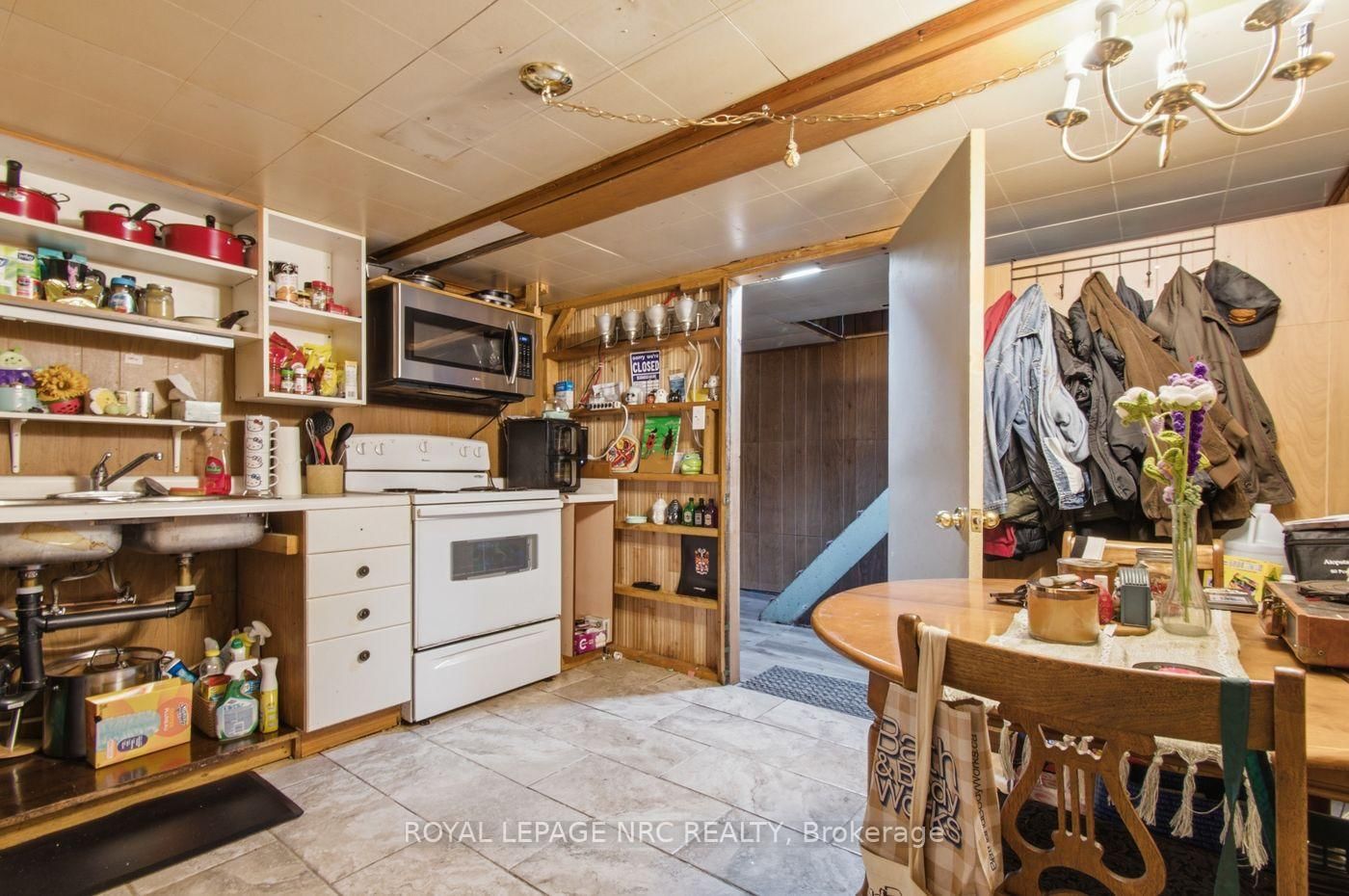 79 Carlton Street • St. Catharines, ON photo 21