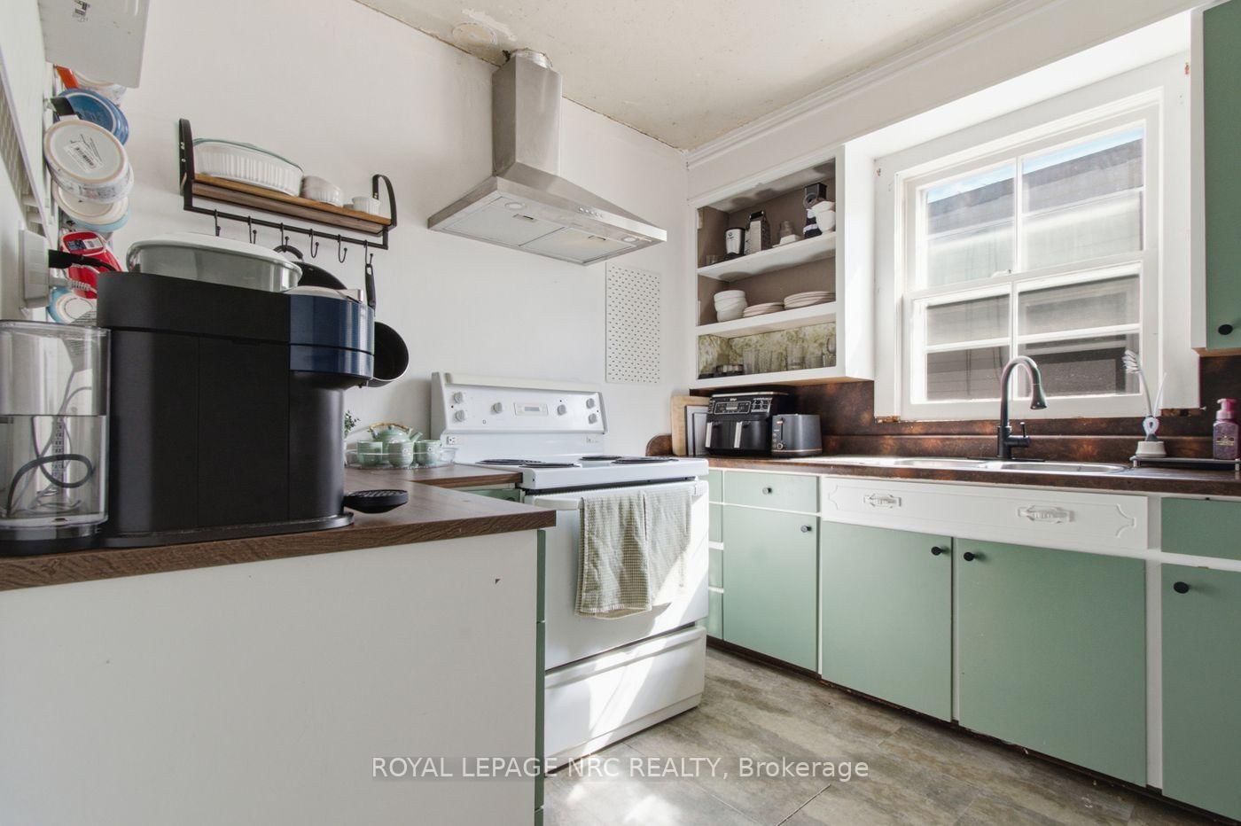 79 Carlton Street • St. Catharines, ON photo 8