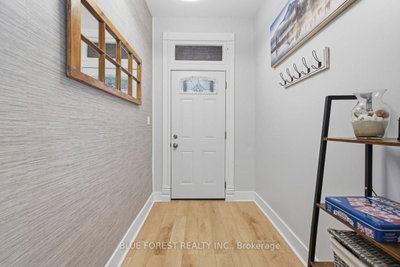 1054 FLORENCE Street • London East, ON photo 6