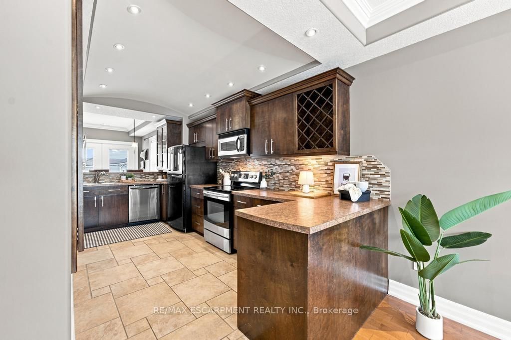 105 Munn Street • Hamilton, ON photo 6