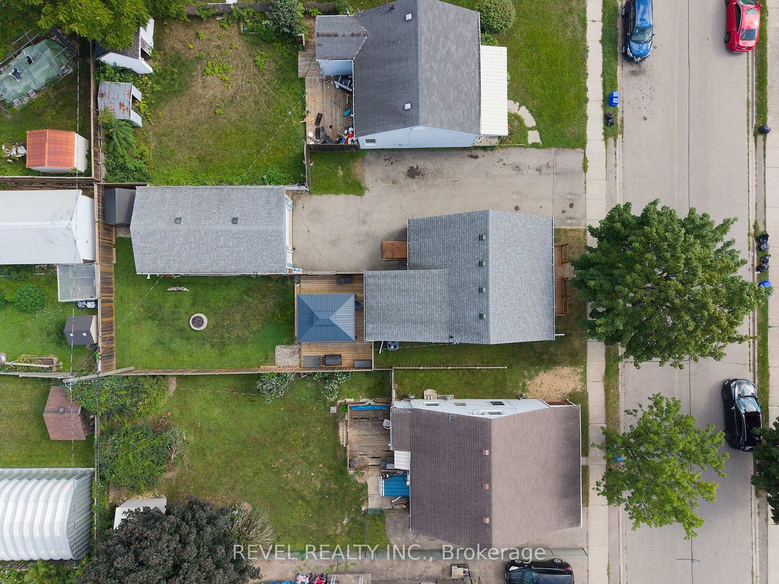 77 Eighth Avenue • Brantford, ON photo 28