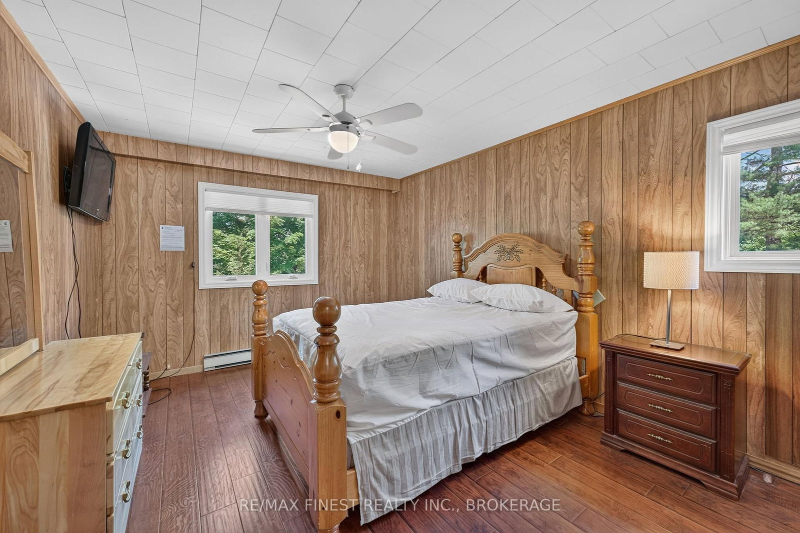 1067 Island View Lane E • Parham, ON photo 18